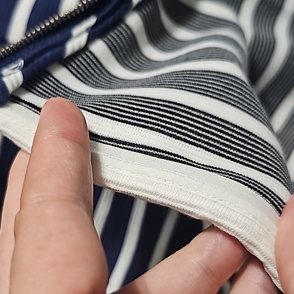 Vineyard Vines Off-the-Shoulder Navy & White Midi Dress – Size Small - Picture 10 of 10